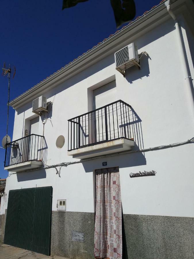 Serradilla At La Catamusa מראה חיצוני תמונה